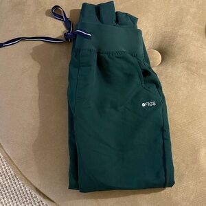 Figs British Racing Green Scrub Pants with Navy Drawstring